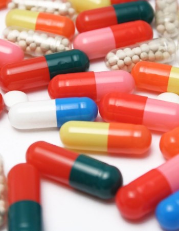 Антибиотики – «антижизнь» или целительная пилюля?